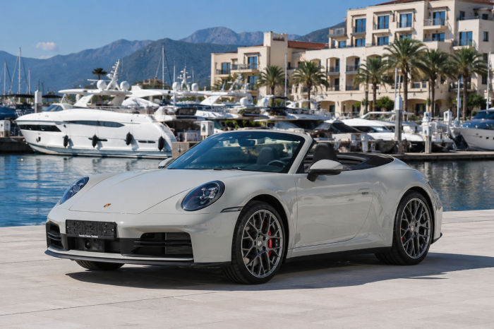 PORSCHE 911 CARRERA 4 S